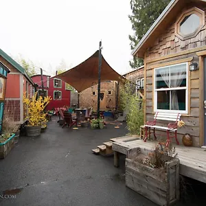 Caravan- The Tiny House Hotel Portland