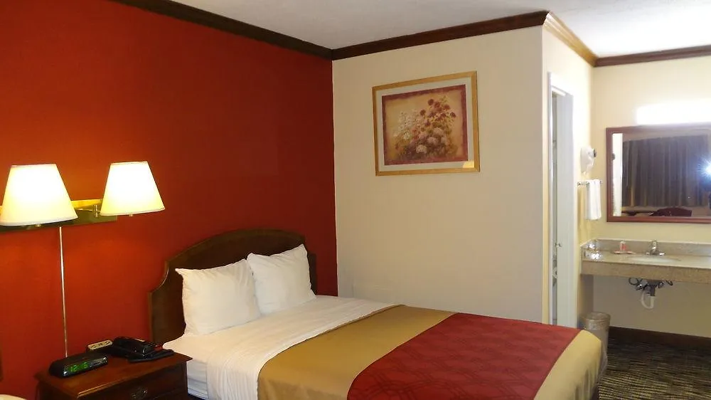 Econo Lodge Colonial Williamsburg Hotel