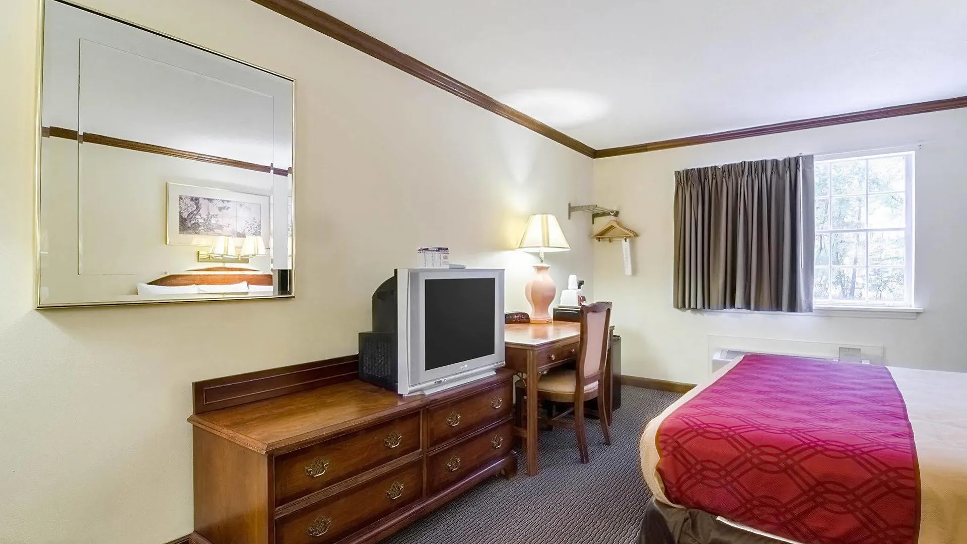 Econo Lodge Colonial Williamsburg