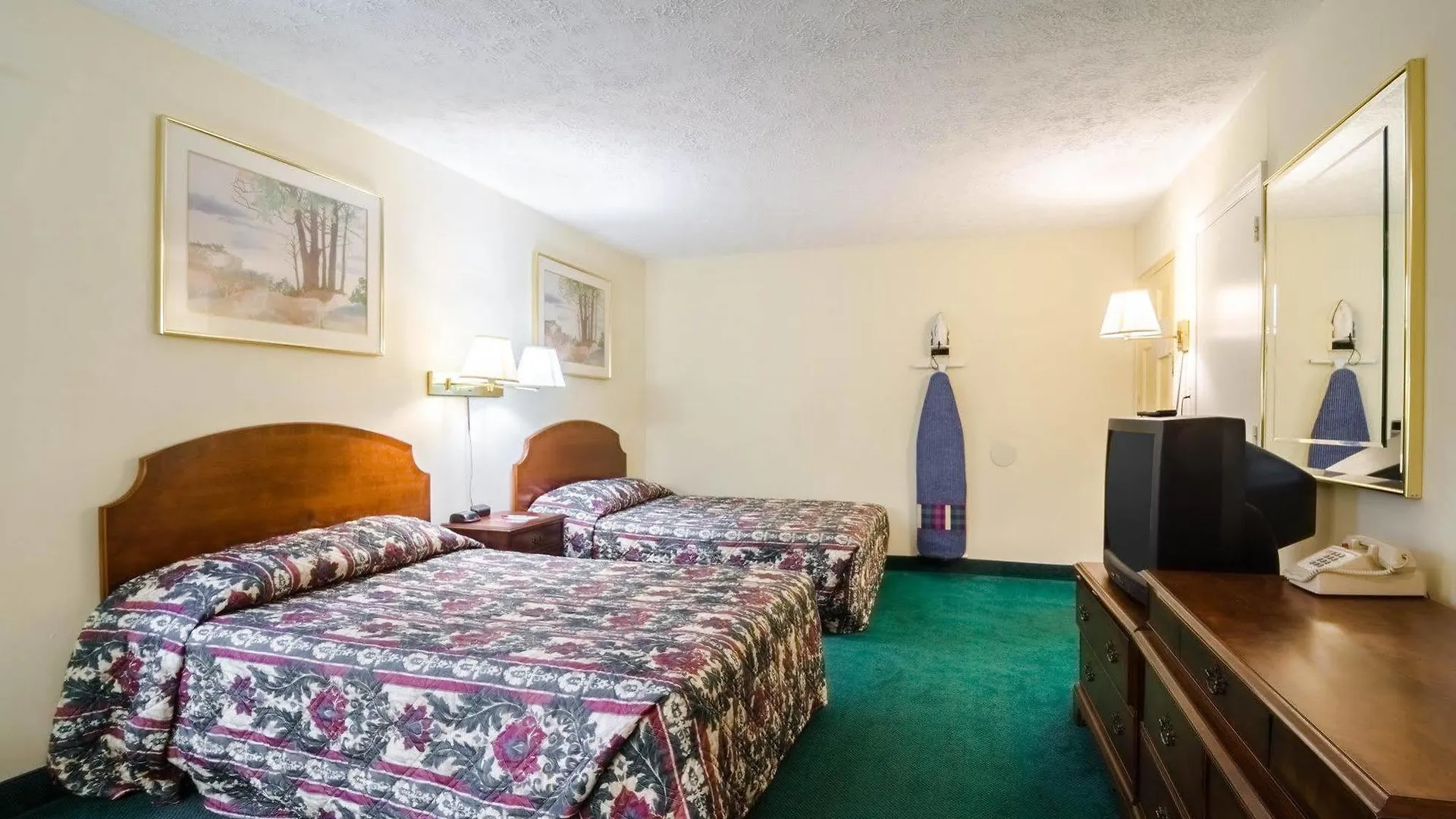 Econo Lodge Colonial Williamsburg